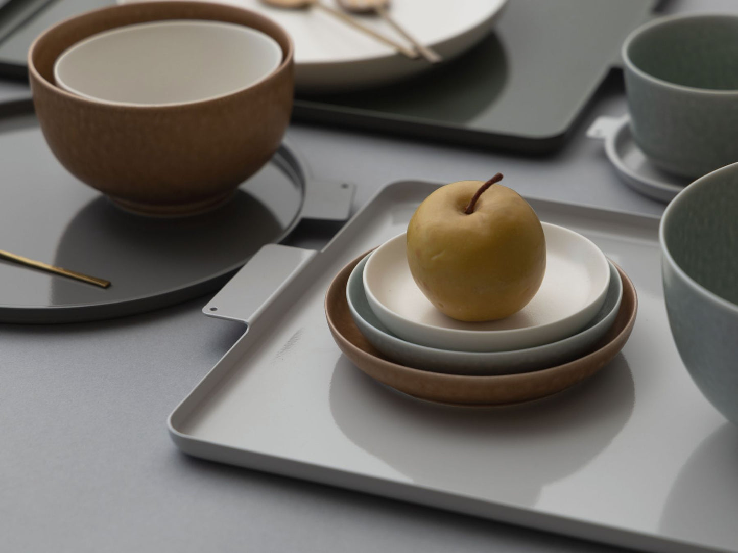 yumiko iihoshi porcelain/ReIRABO round plate