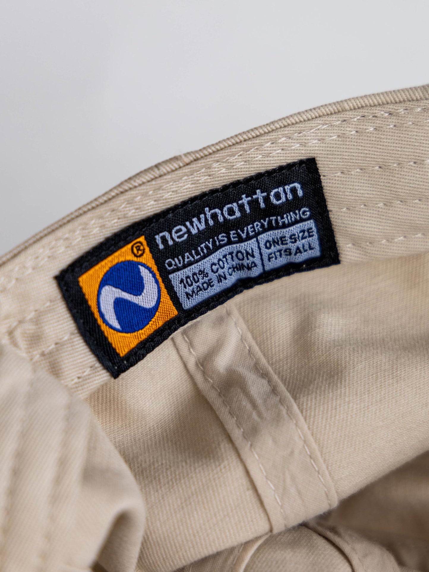 山本麻央 × Orné de Feuilles キャップ/ネコ