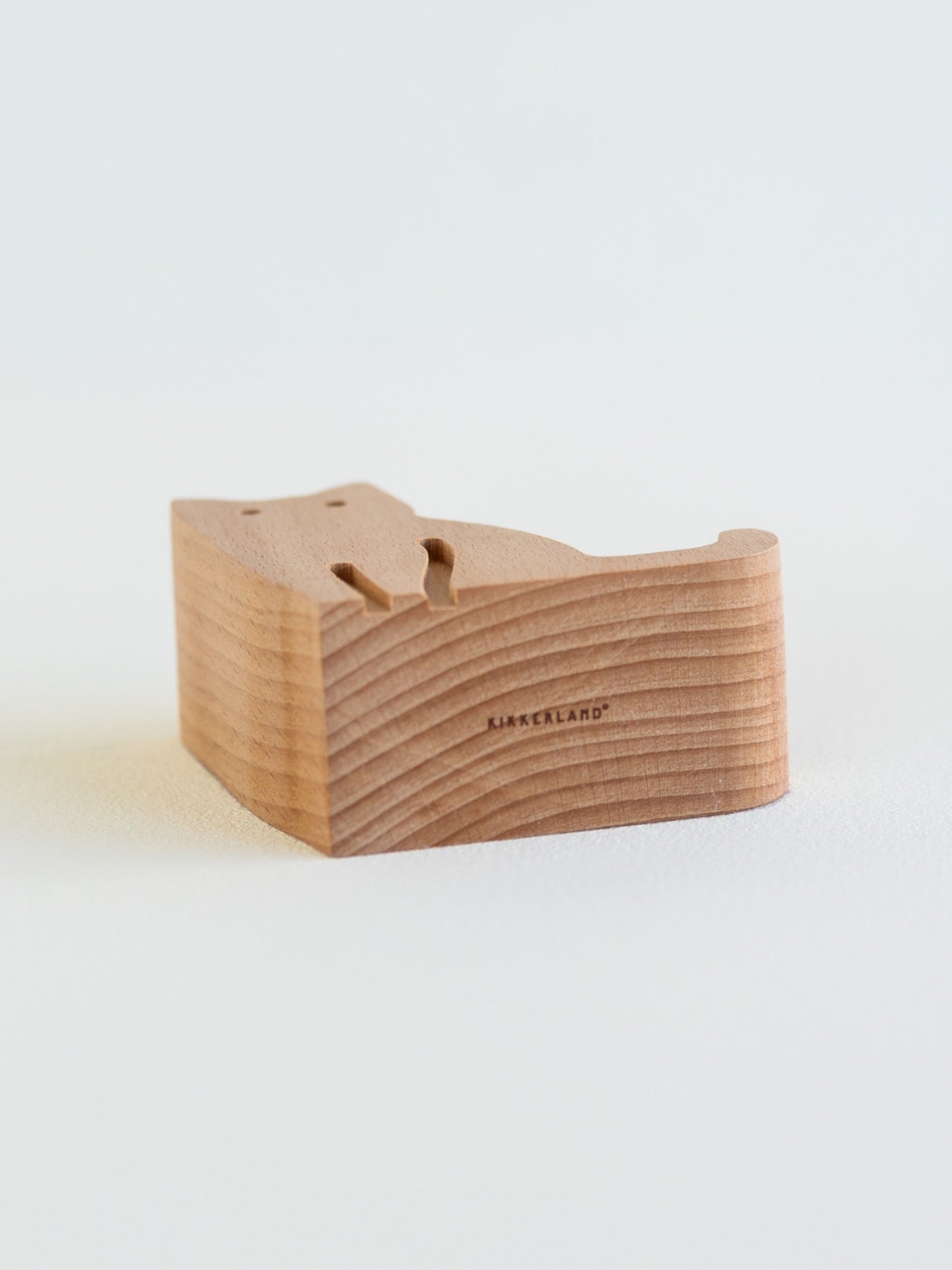 CAT BEECHWOOD PHONE STAND（猫のスマートフォンスタンド）