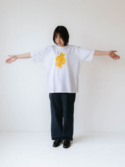 着丈70cm、身幅57cm、肩幅52cm、袖丈24cmです。<br>
（モデル身長160cm）