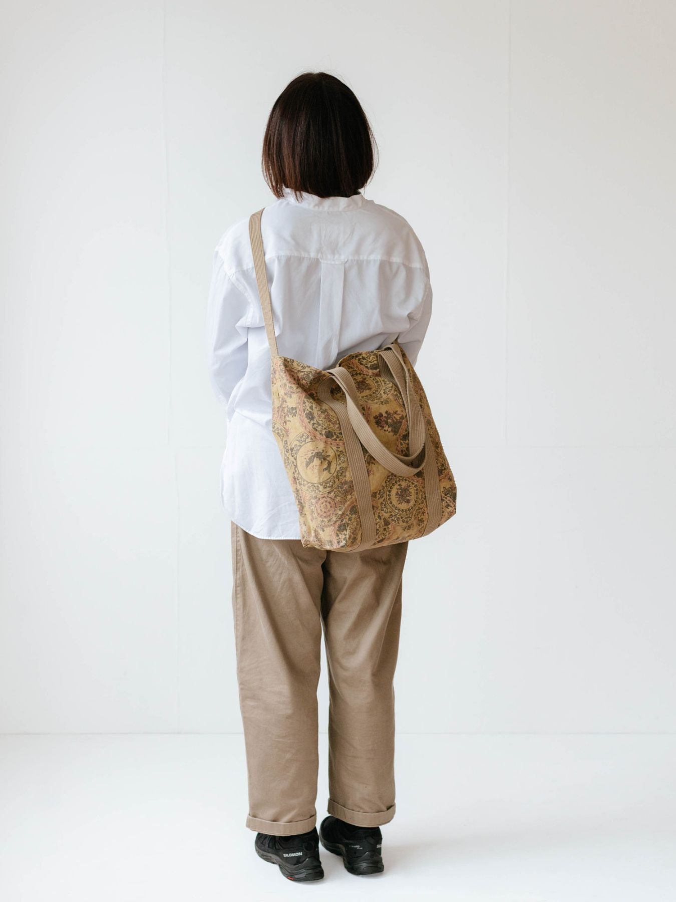 ベージュ（モデル身長170cm）