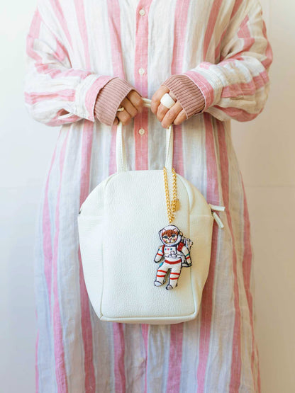 tamaoworld 刺繍チャームブローチ