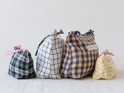 fog linen work × Orné de Feuilles ポーチ 2026