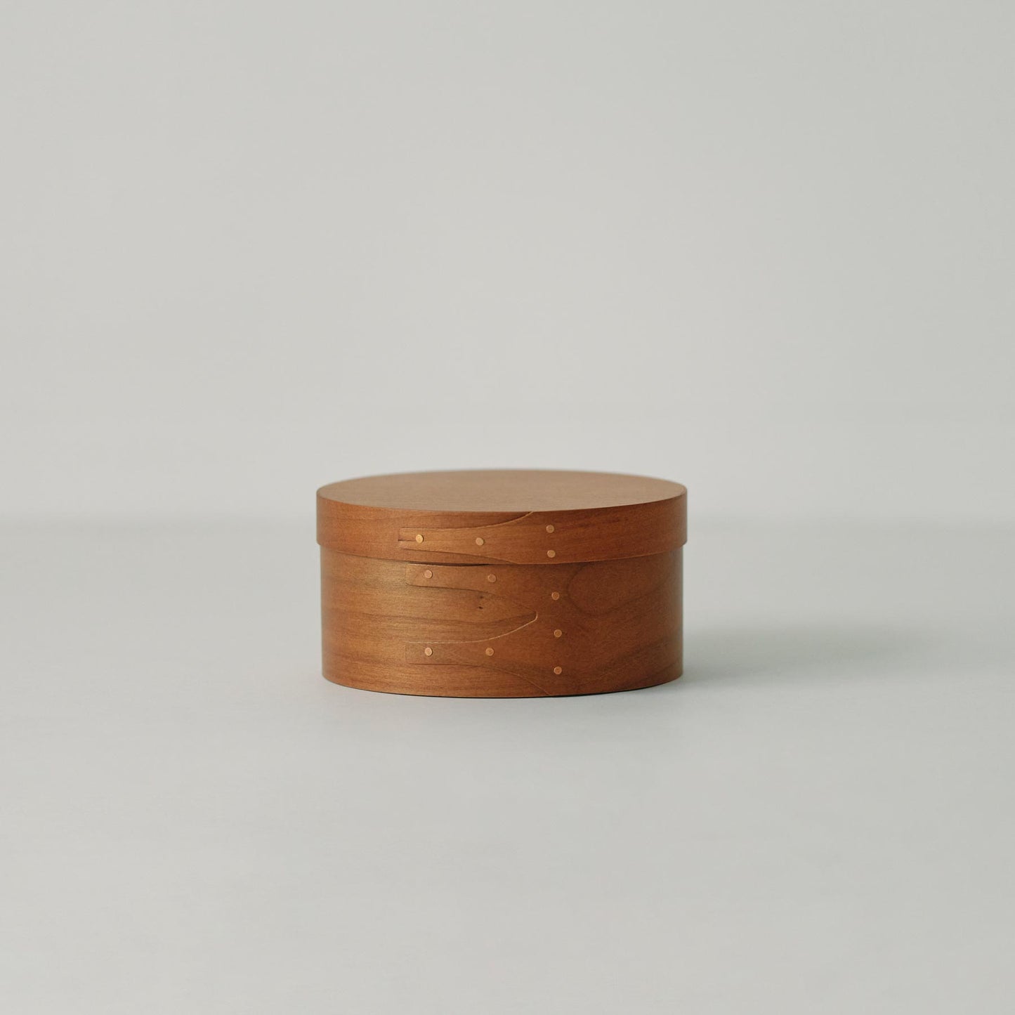 ラウンド／S（直径16.7cm×高さ8.4cm）