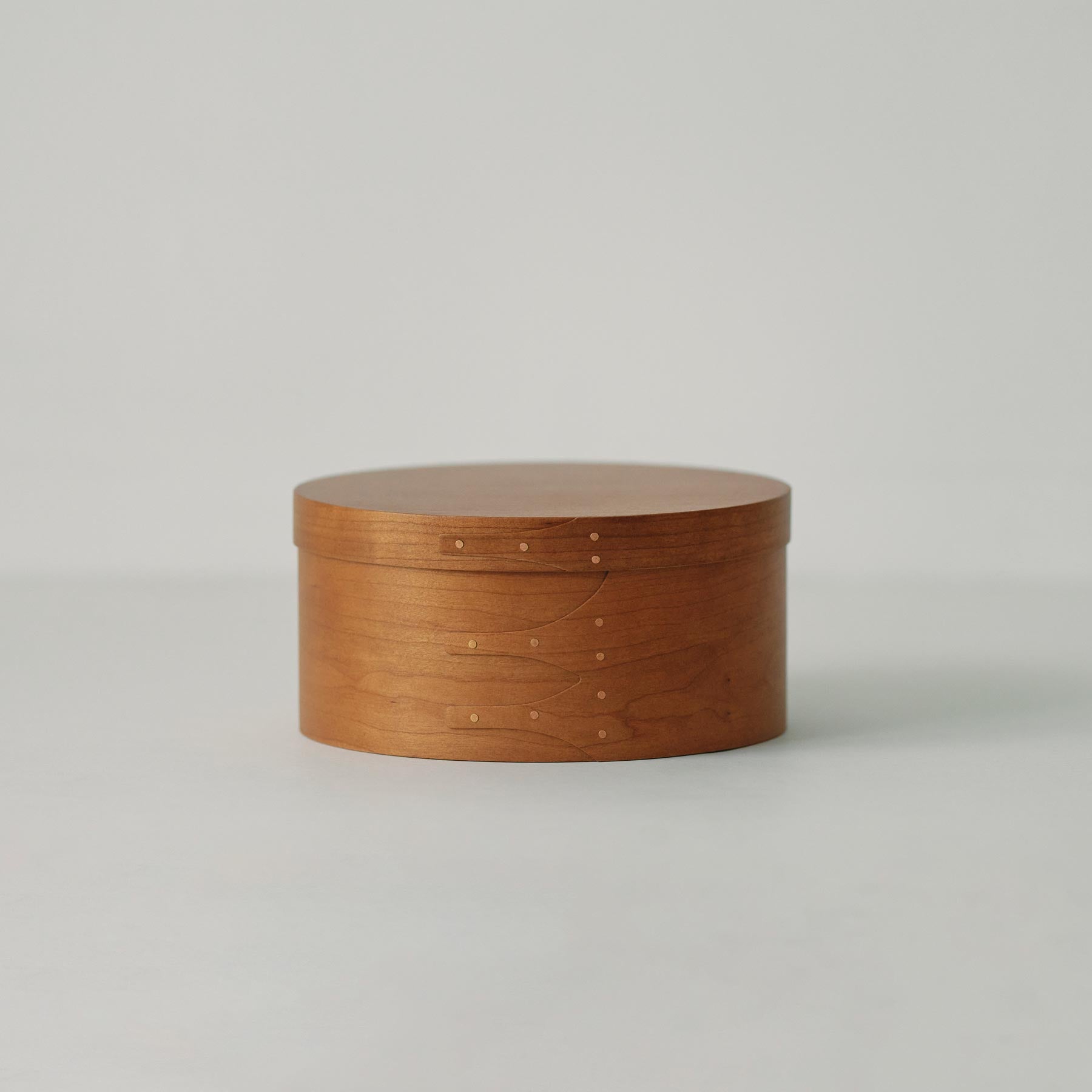 ラウンド／M（直径22.3cm×高さ10.9cm）