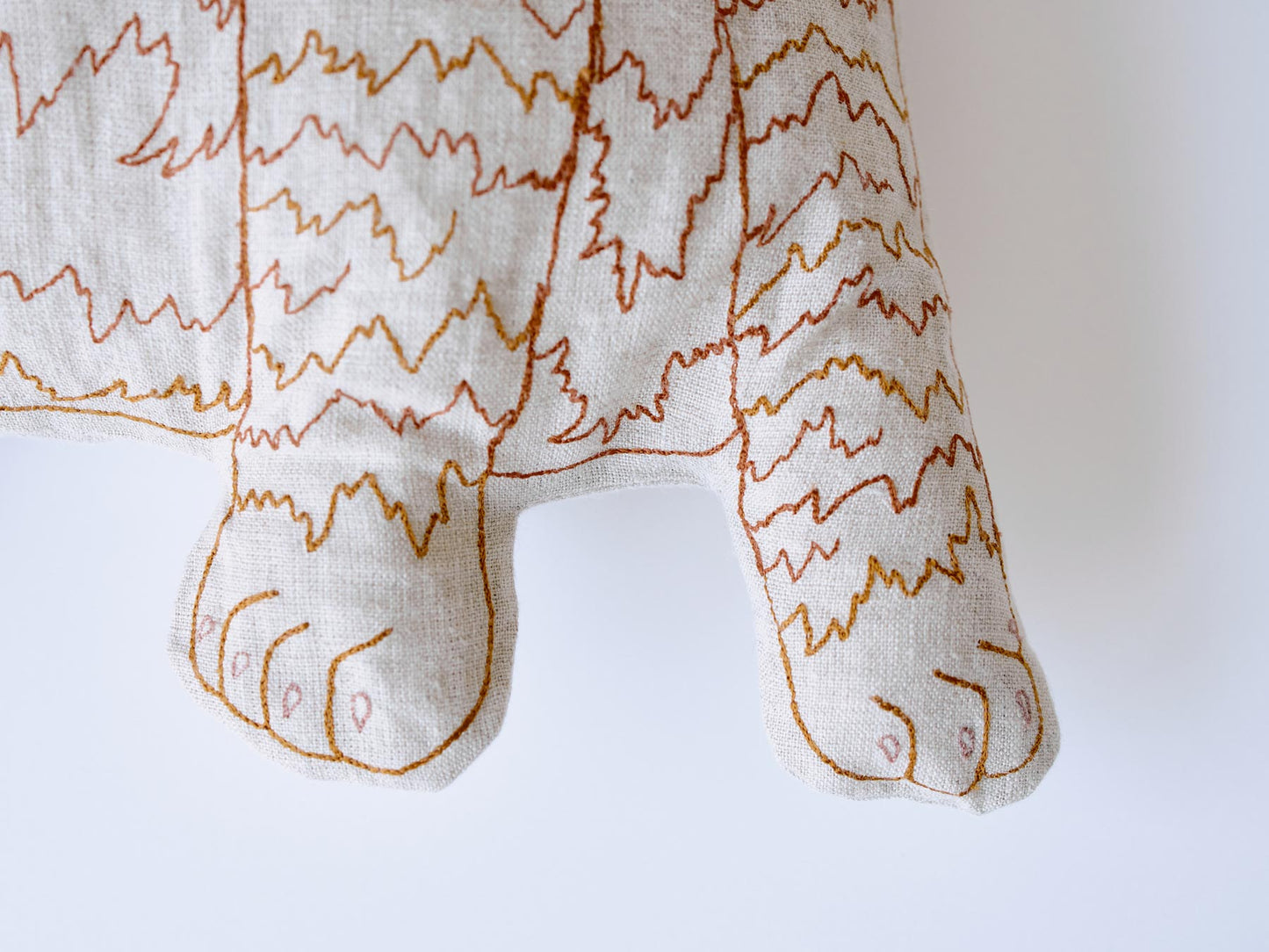 Coral & Tusk × Orneko ネコクッション