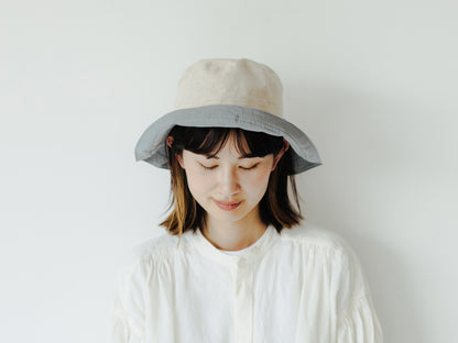 ベージュ×グレージュ