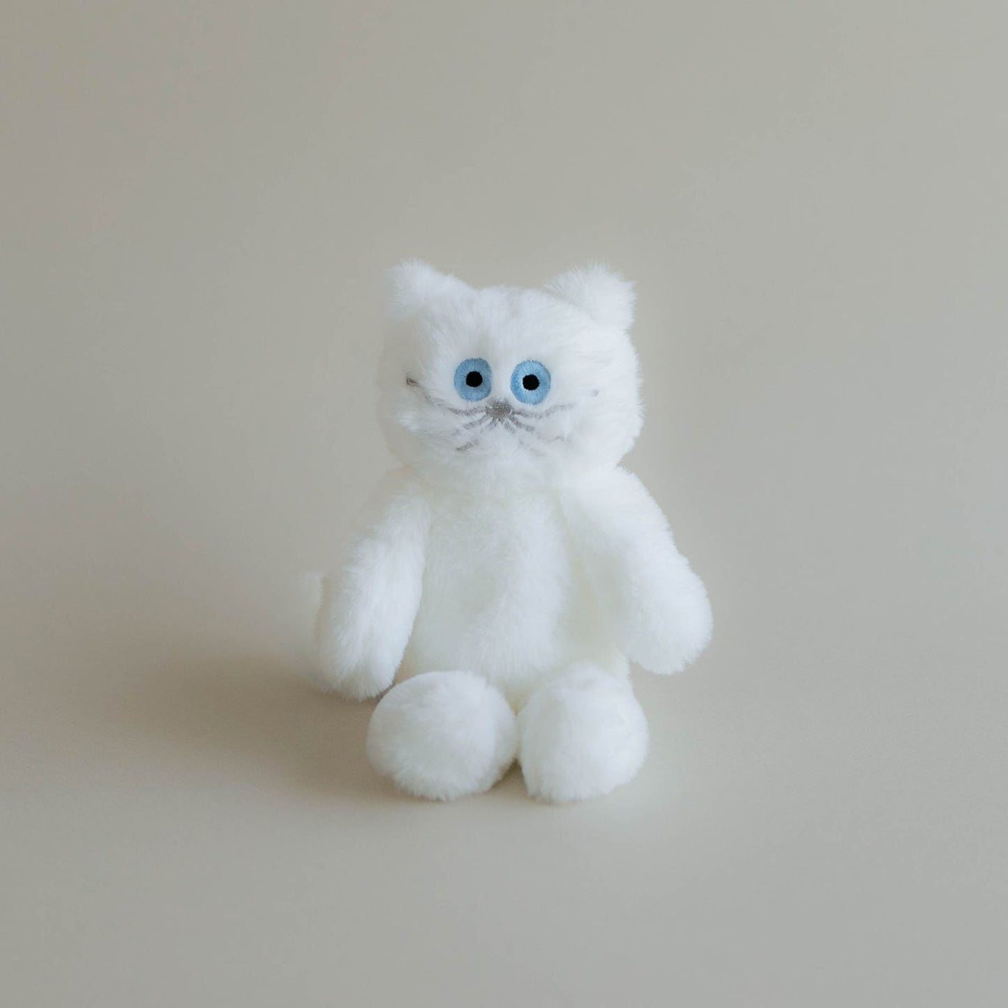 しろねこ