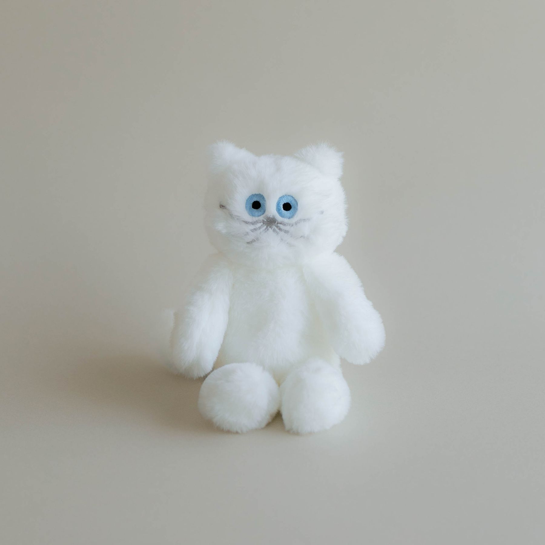 しろねこ
