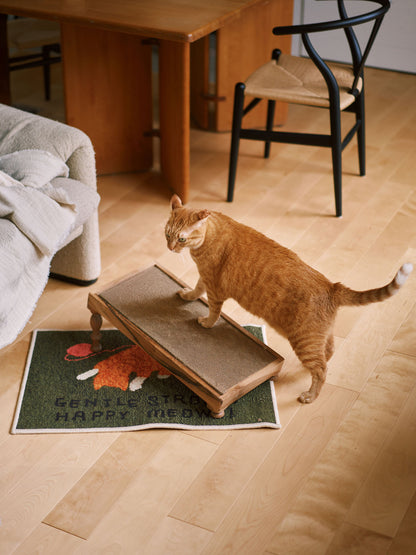 オルネコ・ケアマット／毛糸で遊ぶ猫（50×70cm）