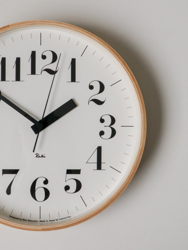 RIKI CLOCK Lサイズ 電波ステップ式 太字指標／ナチュラル