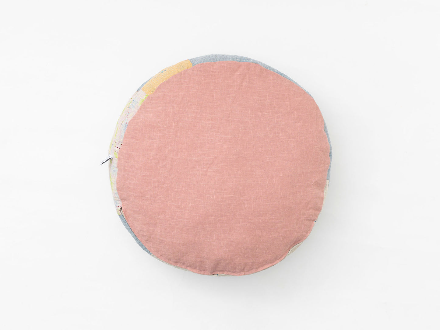 オルネコ・カンタパッチワーク 猫のプフ／F