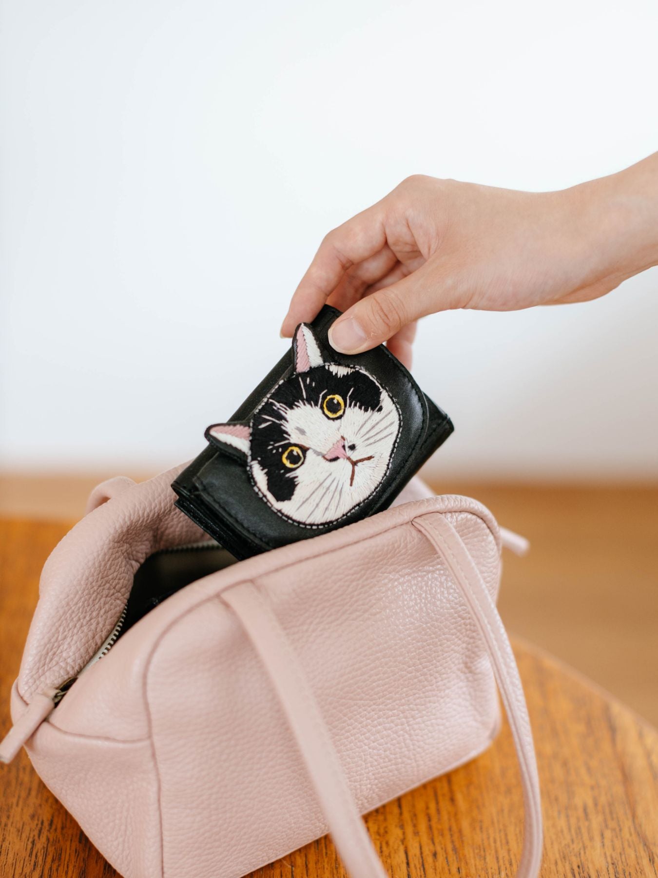 tamaoworld 刺繍ねこ ミニ財布