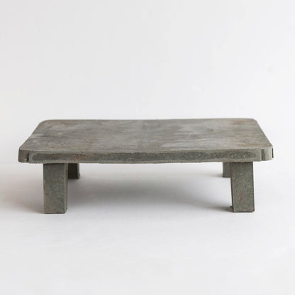 RECYCLED PLASTIC TABLE（ネコテーブル）